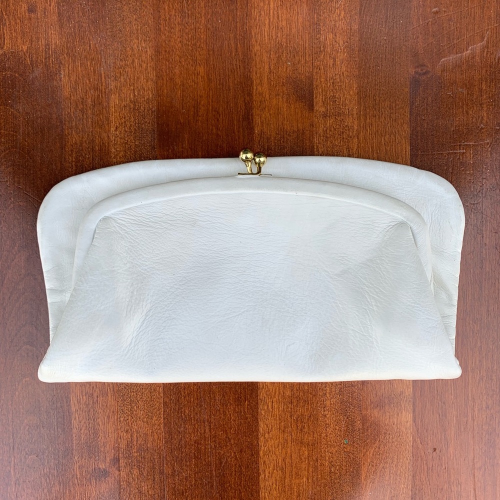 Vintage leather st. Thomas clutch
